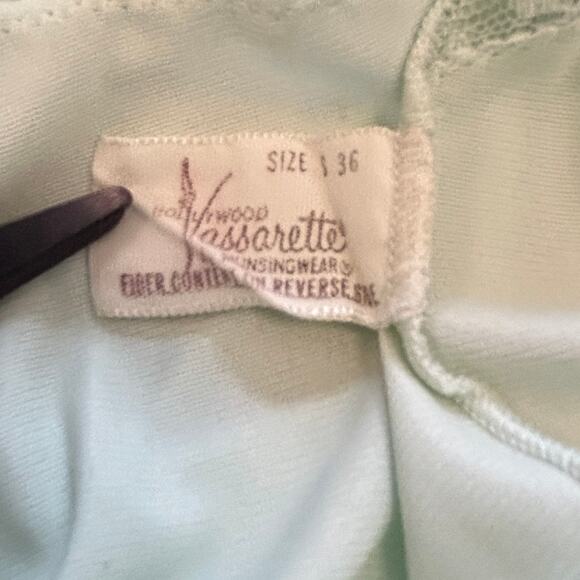 VTG 1960s Hollywood Vassarette Pale Green Lace Nylon Slip Dress Sz 36 S - Picture 8 of 10